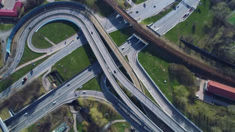 Vista-Aérea-De-Una-Intersección-De-Autopista