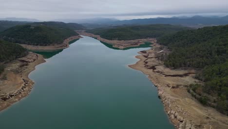 San-ponce-reservoir-in-cardona,-barcelona-on-a-cloudy-day,-aerial-view