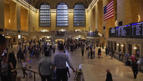 grand central terminal: a busy day in new york city
