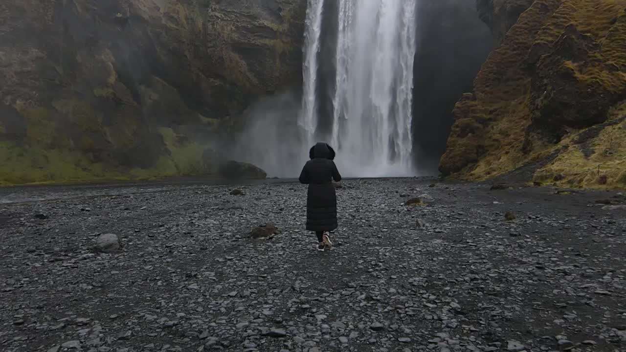 아이슬란드 폭포 스코가포스 슬로우 모션 공중 드론 4.mp4