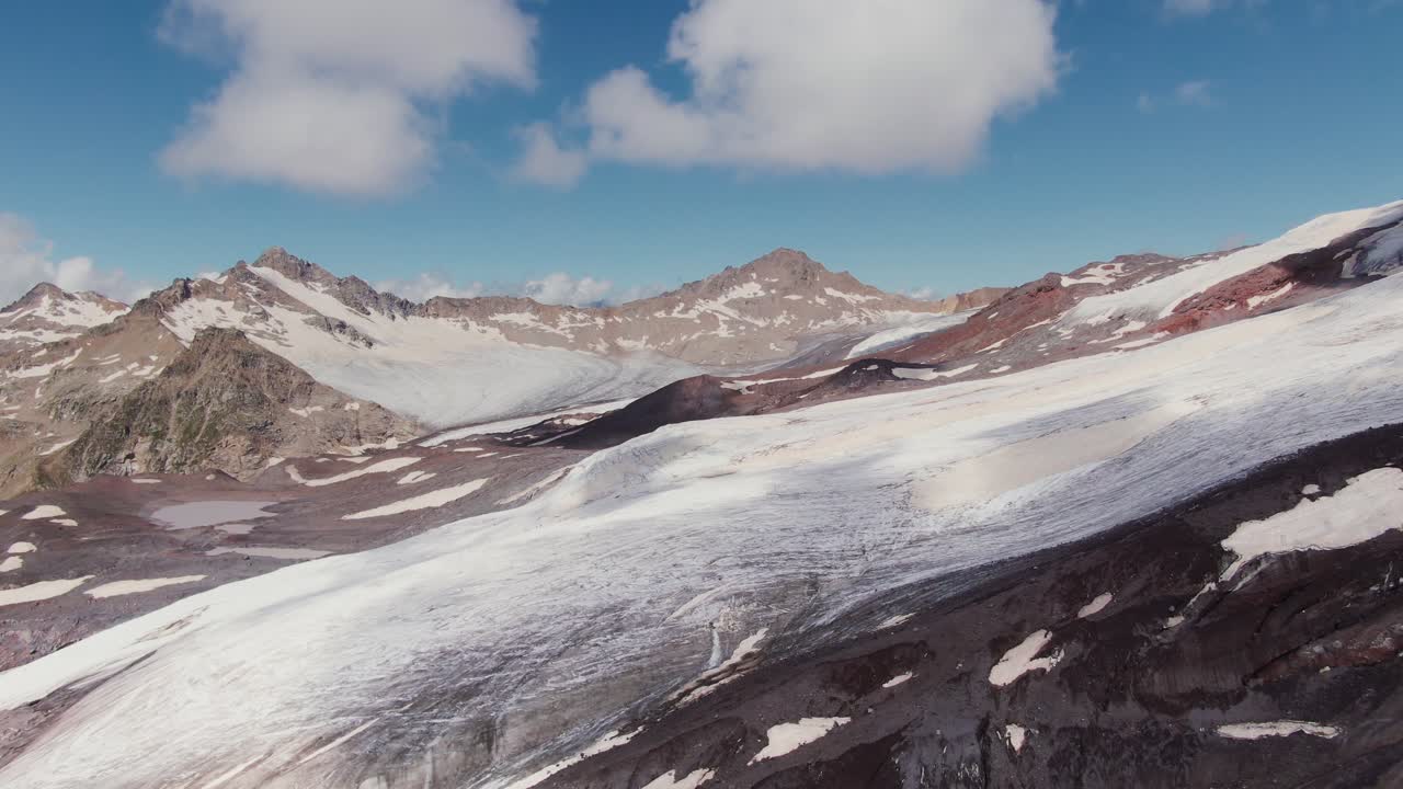 웅장한 산악 빙하 풍경