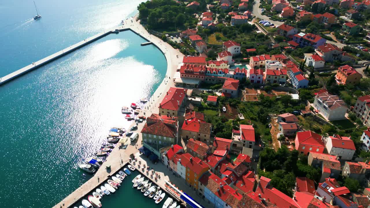 Explore Cres city's coastal charm in 4K