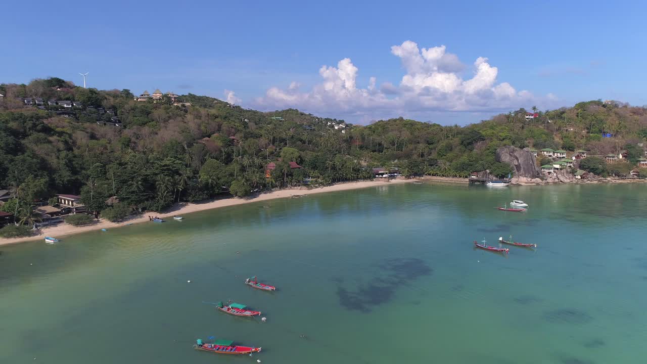 vista aérea de una playa tropical en tailandia