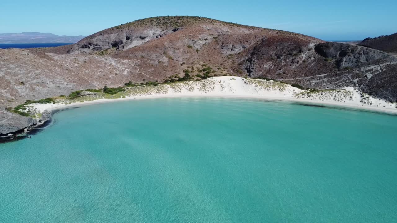 antena giratoria de la playa de balandra cerca de la paz en baja california sur, méxico