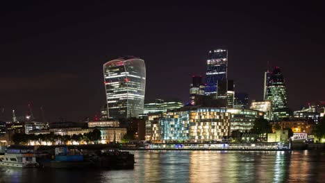 London-Skyline-Dark-00