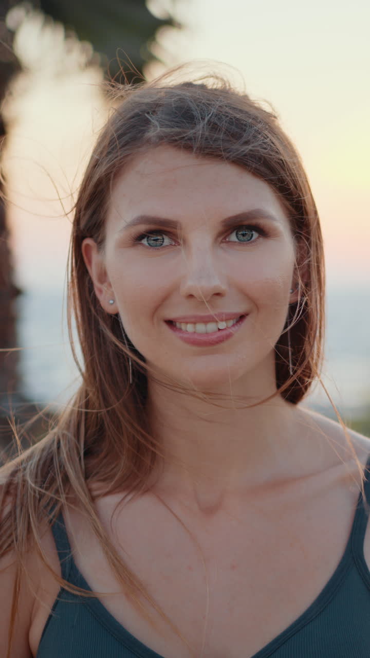 retrato de mujer sonriente