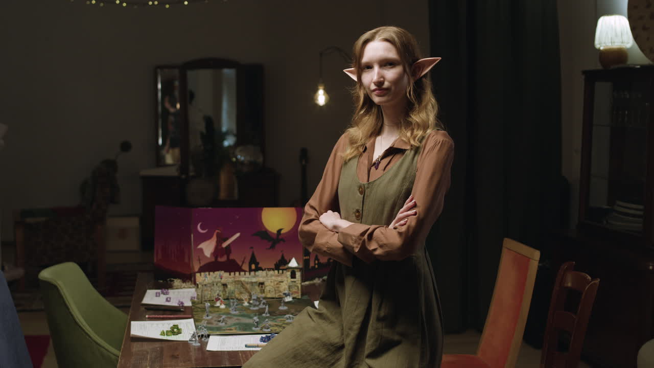 женщина играет в ролевую игру