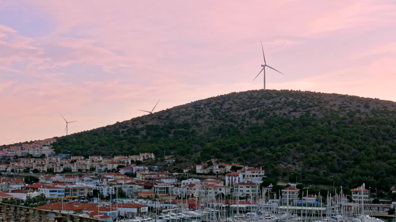 городской пейзаж из замка чесме, турция