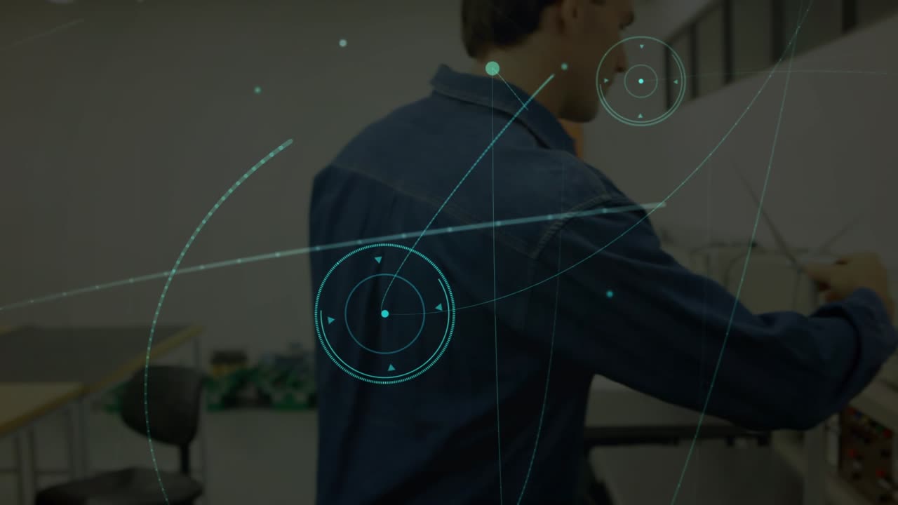 Animazione di una rete di connessioni su un lavoratore caucasico che tiene in mano un modello di turbina eolica
