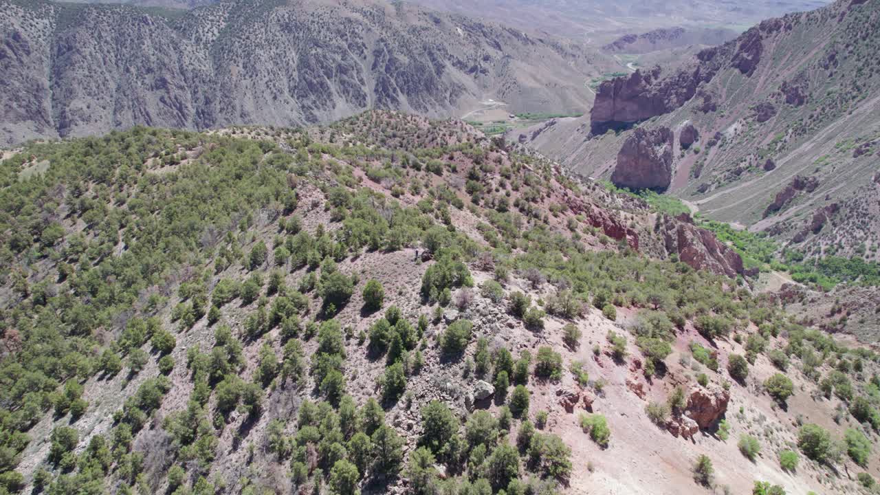 cumbre del desierto de utah | gran montaña de caramelo de roca