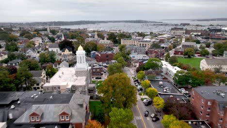 Schneller-Luftstoß-Nach-Newport,-Rhode-Island