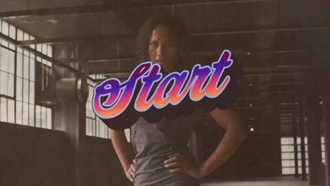 animación del texto de inicio sobre mujer biracial flexionando sus músculos
