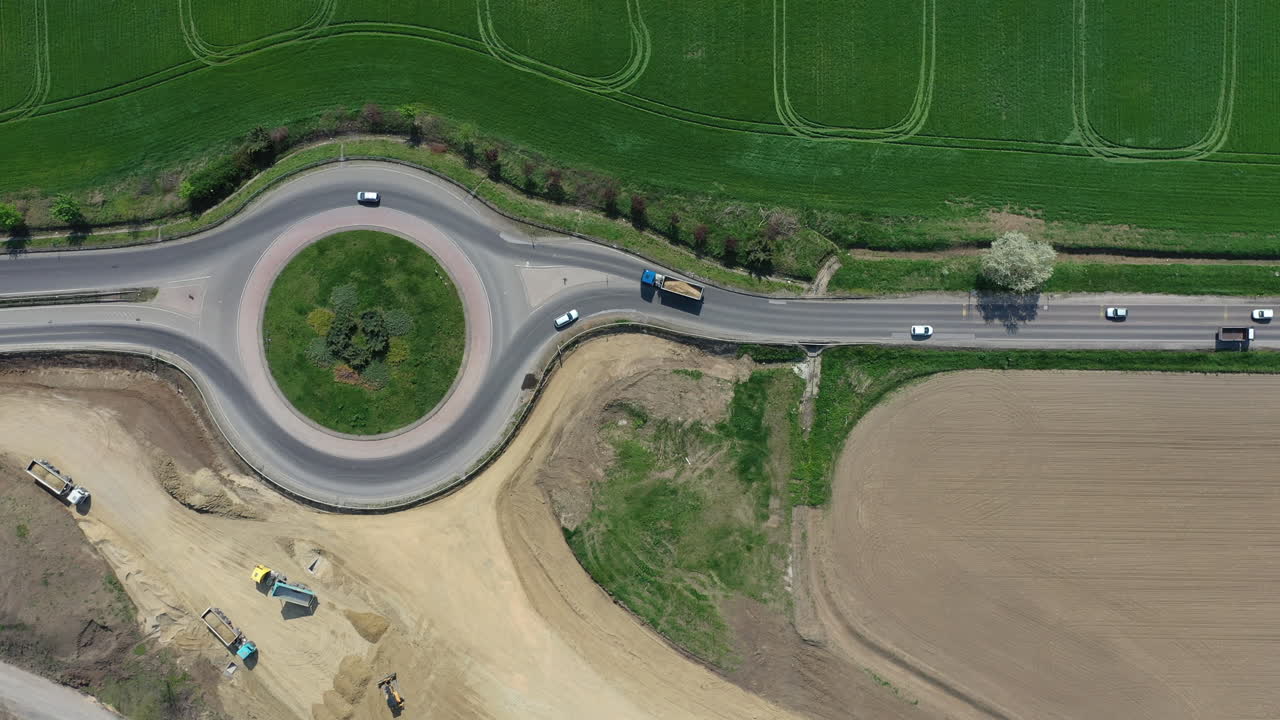 헝가리의 고속도로 건설 여름