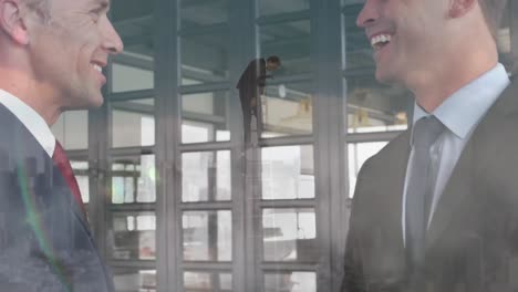 animación del paisaje urbano sobre diversas personas de negocios que trabajan en la oficina