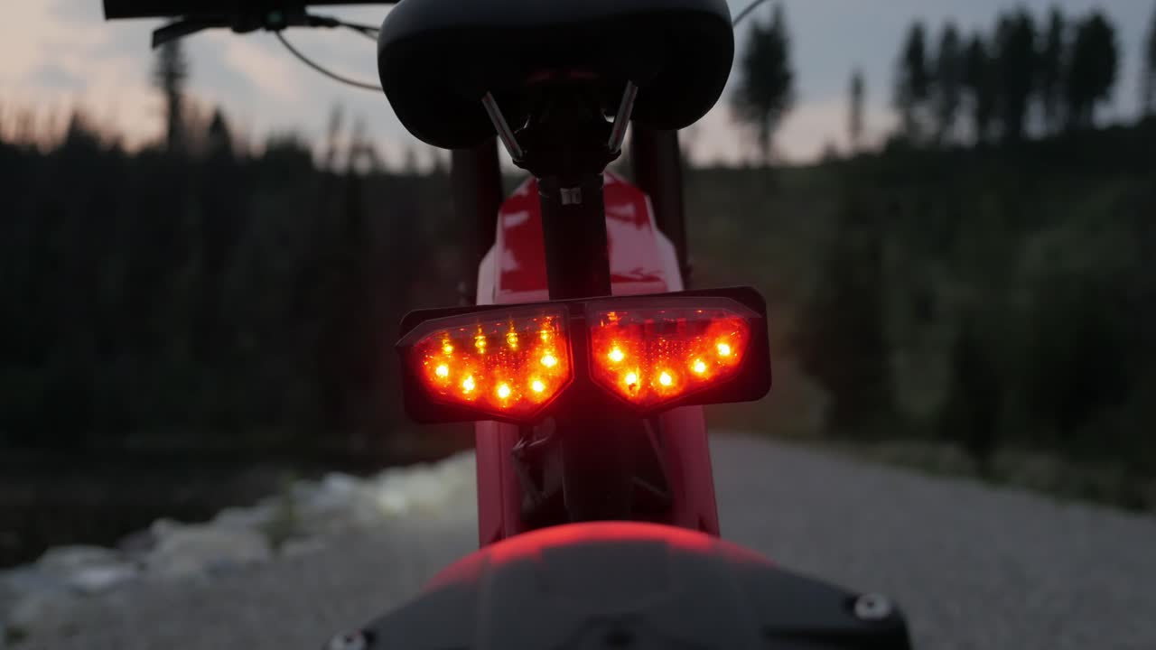 Static shot of an ebike showing his backlight