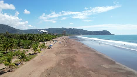 Imágenes-Aéreas-De-Drones,-Playa-Jaco,-Puntarenas,-Costa-Rica,-Dolly-Out