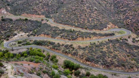 sección de la autopista switchback de 89a cerca de jerome, arizona