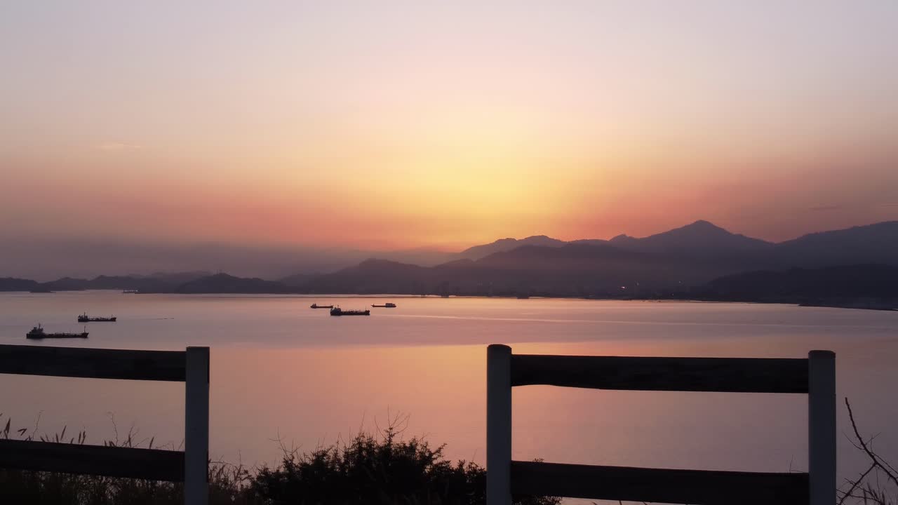 Travelling with the sunrise view from the El Morro hill in Lecheria, located in the north of Anzo&aacute;tegui State, Venezuela