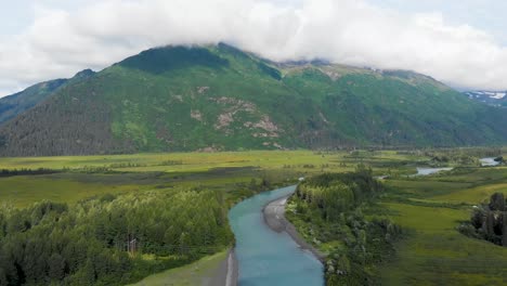 4K-Video-Von-Bergen-In-Der-Nähe-Von-Anchorage,-Alaska