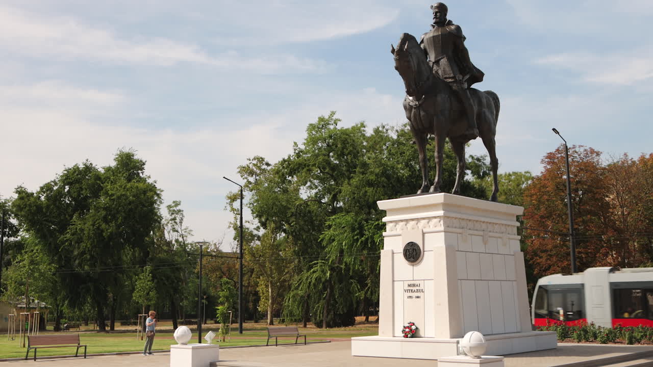 Statue Of Mihai Viteazul In The City Square At Piata Unirii In Oradea, Transylvania Romania. Static Shot