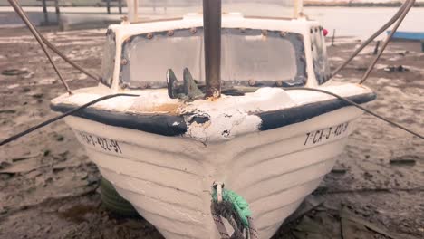 Boat-stranded-on-the-river-bank,-location-Barbate,-Spain