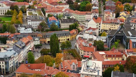 maravillosa vista aérea de arriba vuelo goethe casa de weimar ciudad vieja ciudad cultural turingia alemania otoño 23