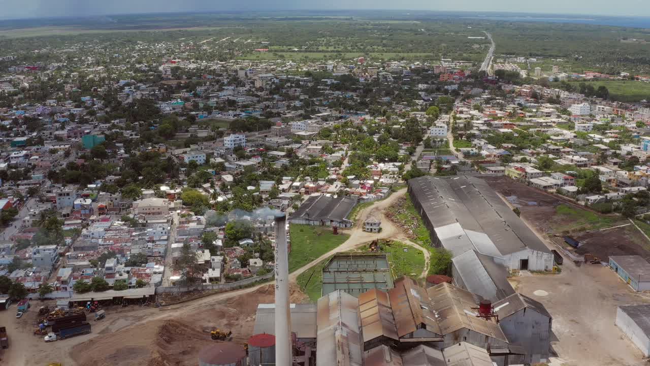 flyback aéreo sobre el ingenio azucarero porvenir, san pedro de macoris en república dominicana