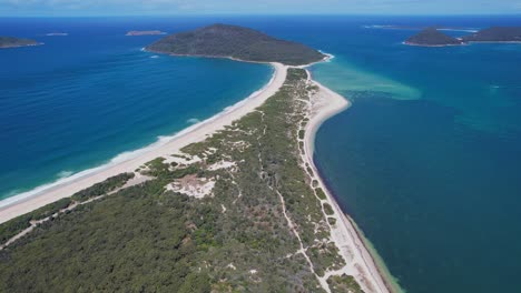 Lugar-Aborigen-De-Punto-Oscuro-En-Nueva-Gales-Del-Sur,-Australia---Panorámica-Aérea