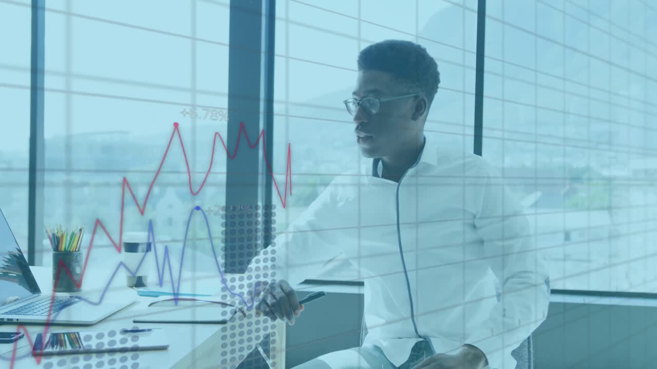 animación de gráficos financieros y datos sobre el hombre afroamericano en el cargo