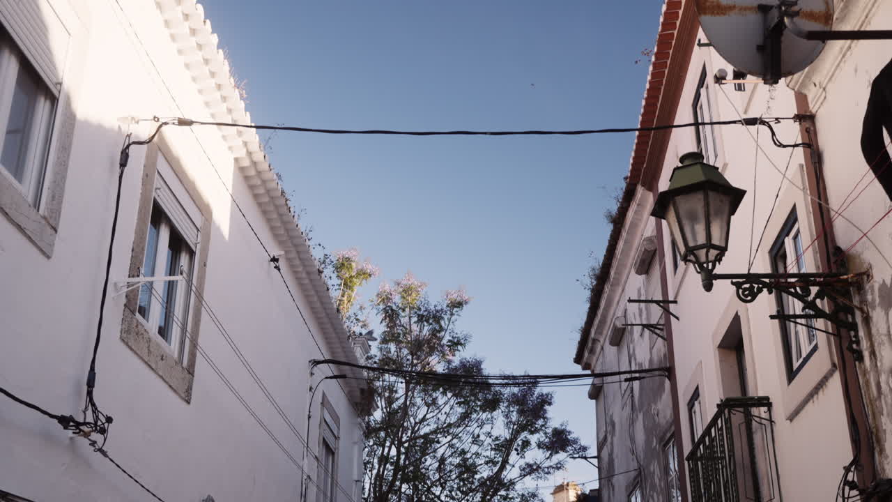 Narrow alleyway in a Portuguese town