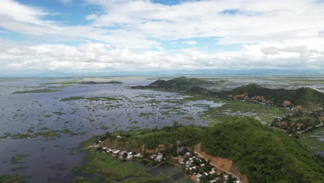 el lago loktak es un lago de agua dulce en el noreste de la india