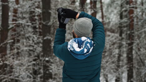 Photographer-on-the-snow