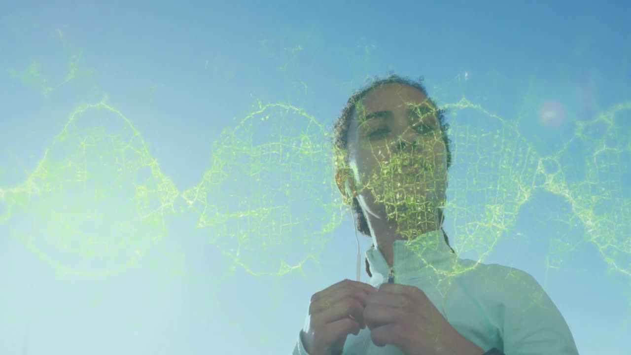 animación de una cadena de adn girando sobre una mujer que se pone auriculares durante el ejercicio