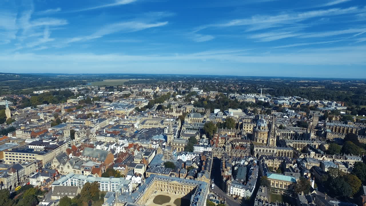 Drone flight over Oxford | city views