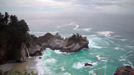 Vistas-Desde-La-Carretera-De-La-Costa-Pacífica-De-California-A-Principios-De-La-Primavera