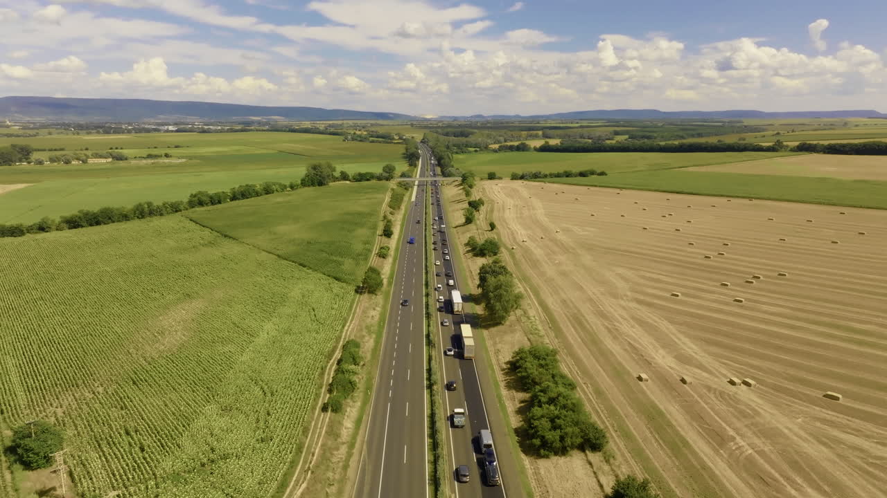 시골 의 고속도로 의 공중 사진