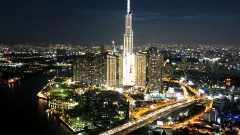 越南霍奇明市 (ho chi minh city) 81號地標 (landmark 81) 的超速滑動