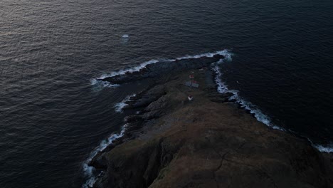 Few-Houses-at-the-tip-of-Runde-Island