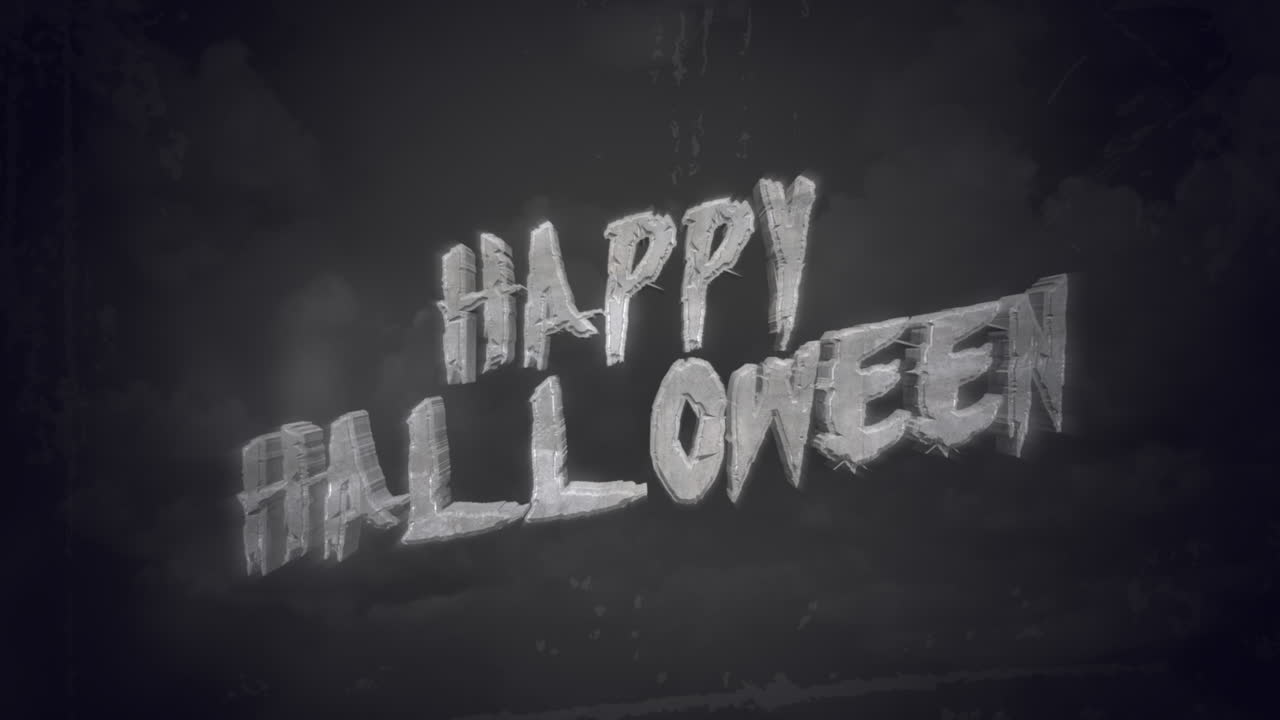 God Halloween med hvit tåke i et mørkt rom