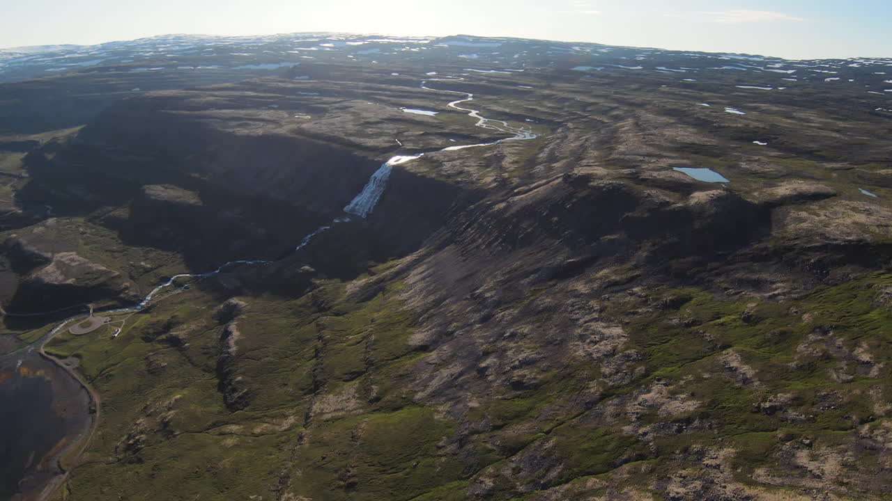 водопад диджанди с высоты. статичный снимок