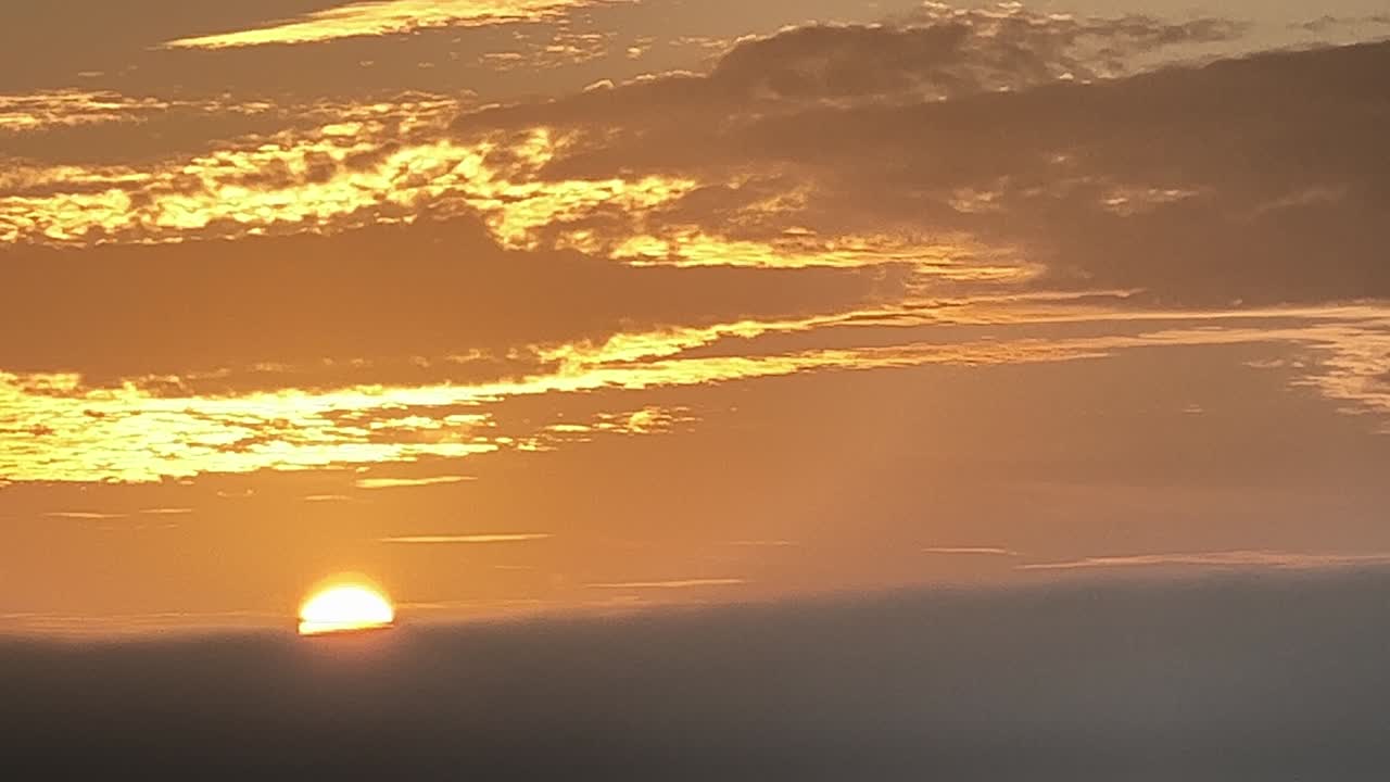 오키나와 나하 우미소라 공원의 저녁 풍경