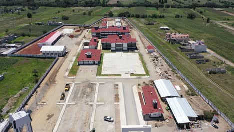 Edificios-De-Servicios-Públicos-Como-Escuelas-Y-Seguridad.