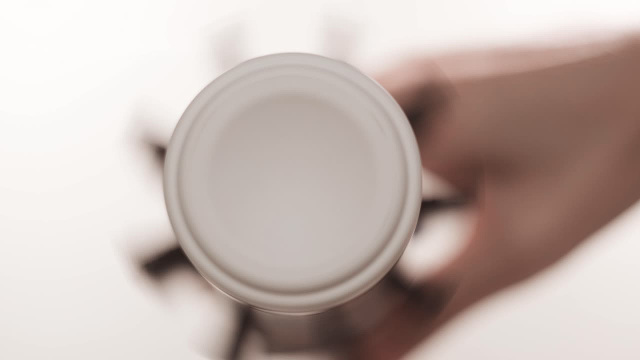 회전하는 색 물체