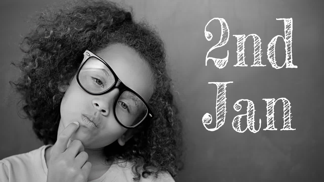 animación del 2 de enero texto sobre una feliz colegiala afroamericana en fondo gris