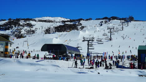 timelapse ski lift valle delantero perecer soleado hermosa invierno australia montañas nevadas por taylor brant película