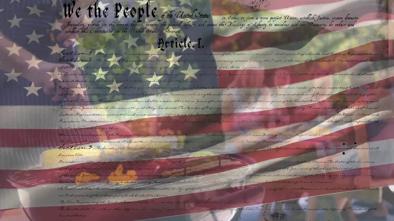 백인 가족이 우리와 함께 바베큐를 하고  ⁇ 발을 흔들고 헌법이 전면에 있습니다.