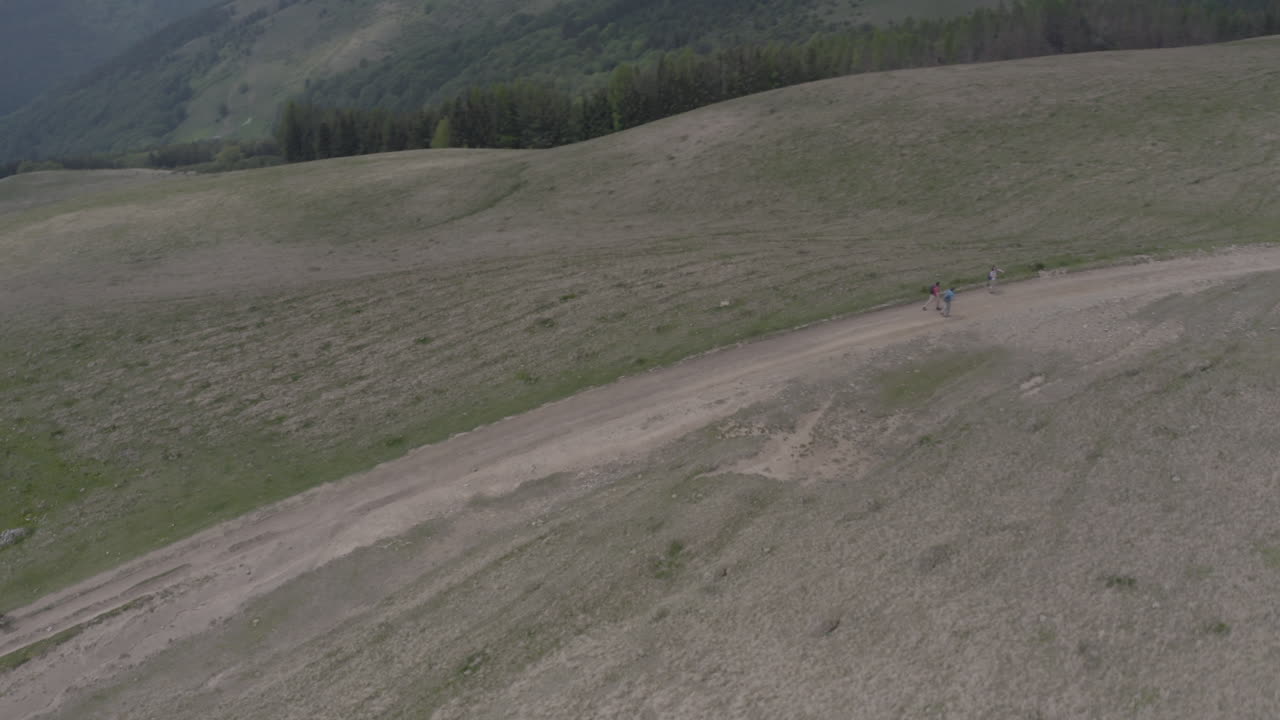 горные кадры, снятые дроном dji mavic 2 pro