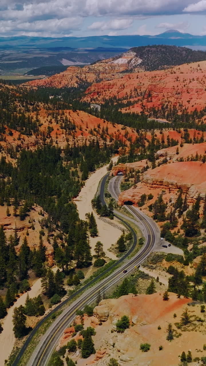 Beautiful american landscapes aerial view. Desert natural landscapes with sand dunes. Vertical video