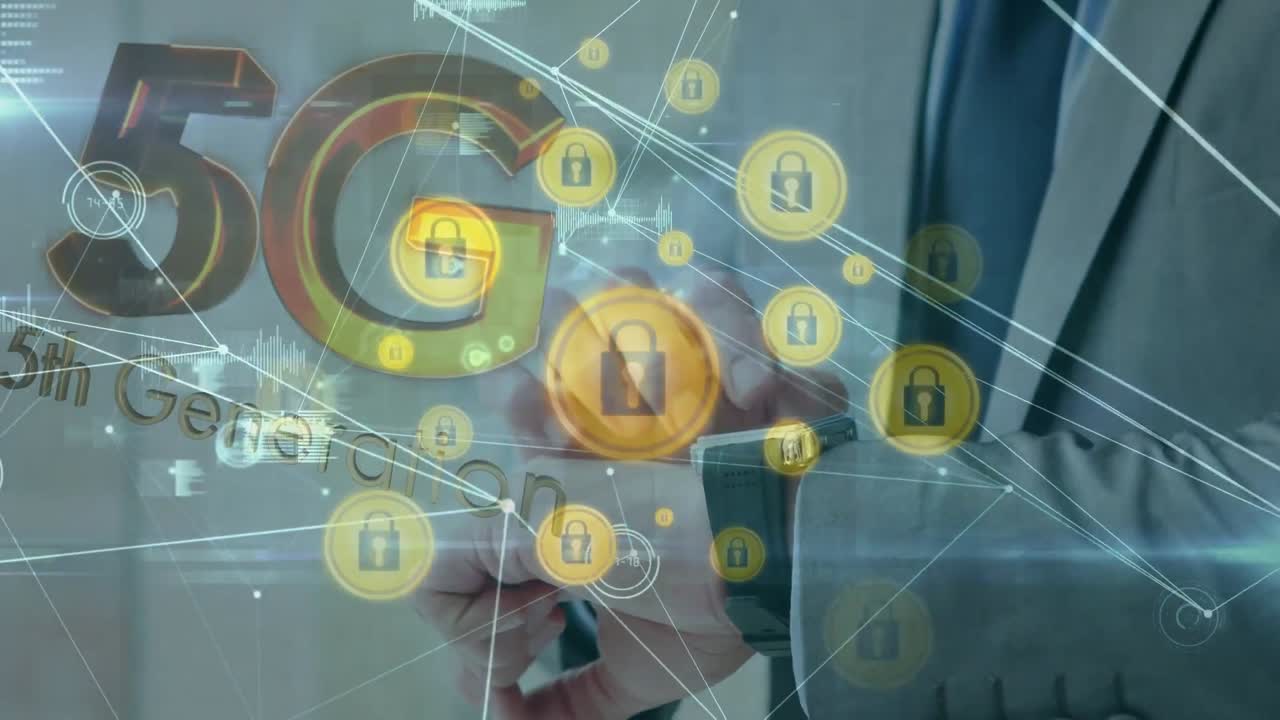 animación de conexiones con iconos y 5g sobre las manos de un hombre caucásico que usa un reloj inteligente