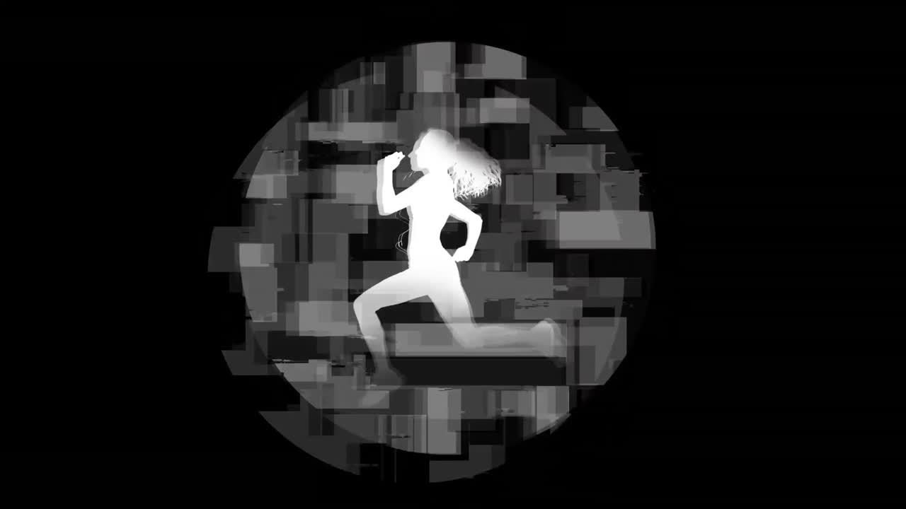 달리는 여자 의 흐릿 한 그림